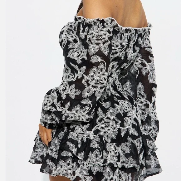 New women’s romper - Picture 2 of 4